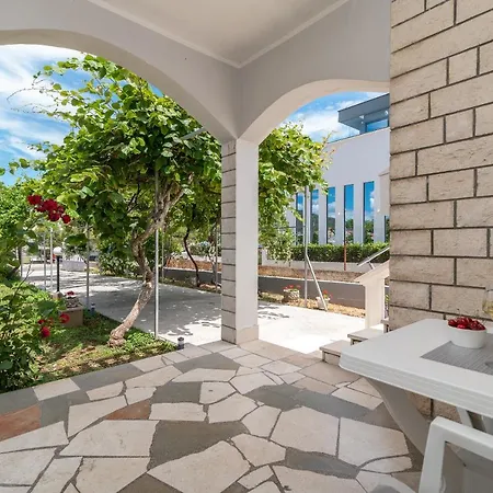 Apartments Bozan Trogir Buitenkant foto