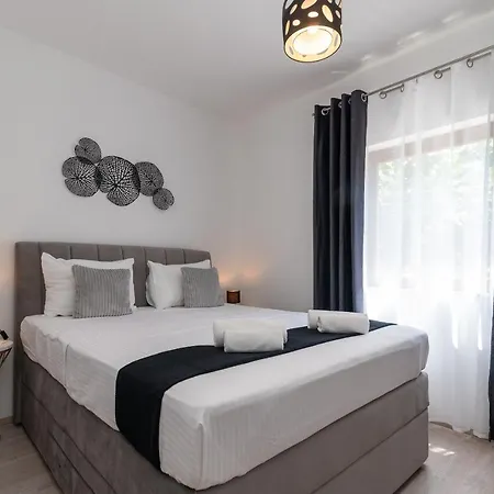 Apartments Bozan Trogir Buitenkant foto