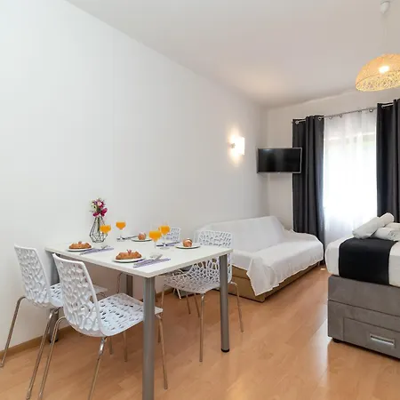 Apartments Bozan Trogir Kamer foto