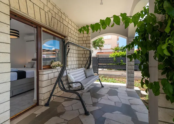 Apartments Bozan